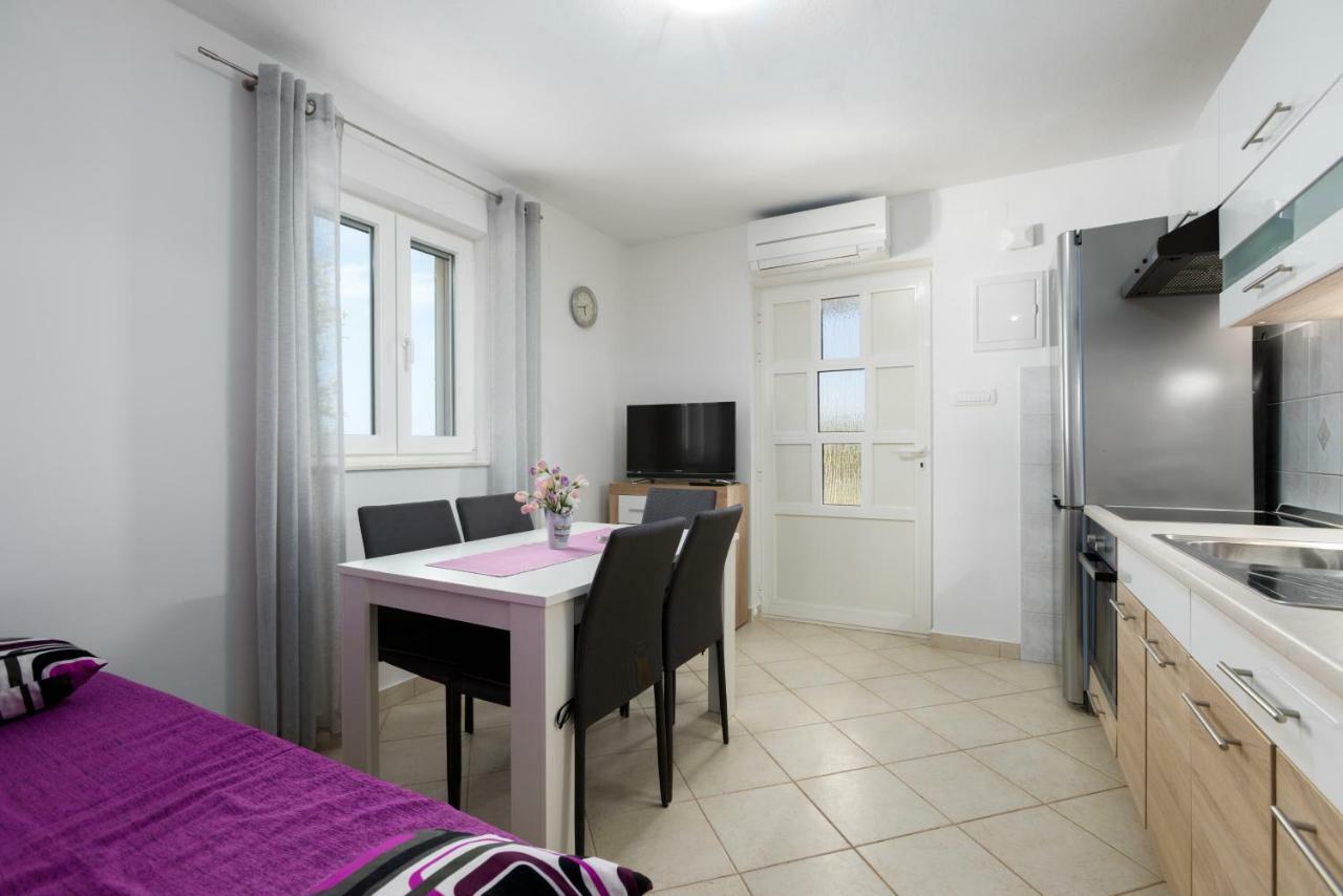 Apartment Goga Sevid Exterior photo